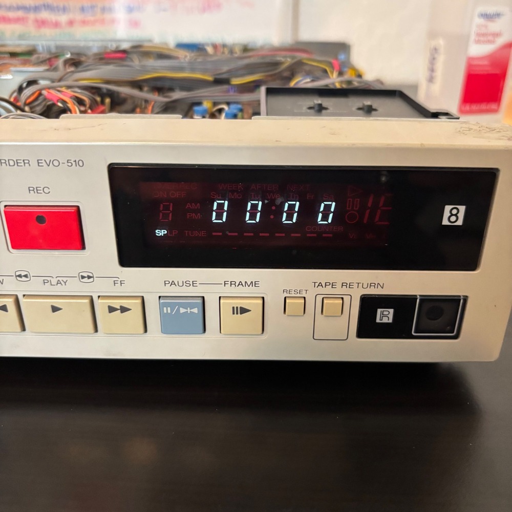 Sony EVO-511 Video 8 Cassette Recorder VCR Player 8mm Made in Japan Tested! - Picture 9 of 10